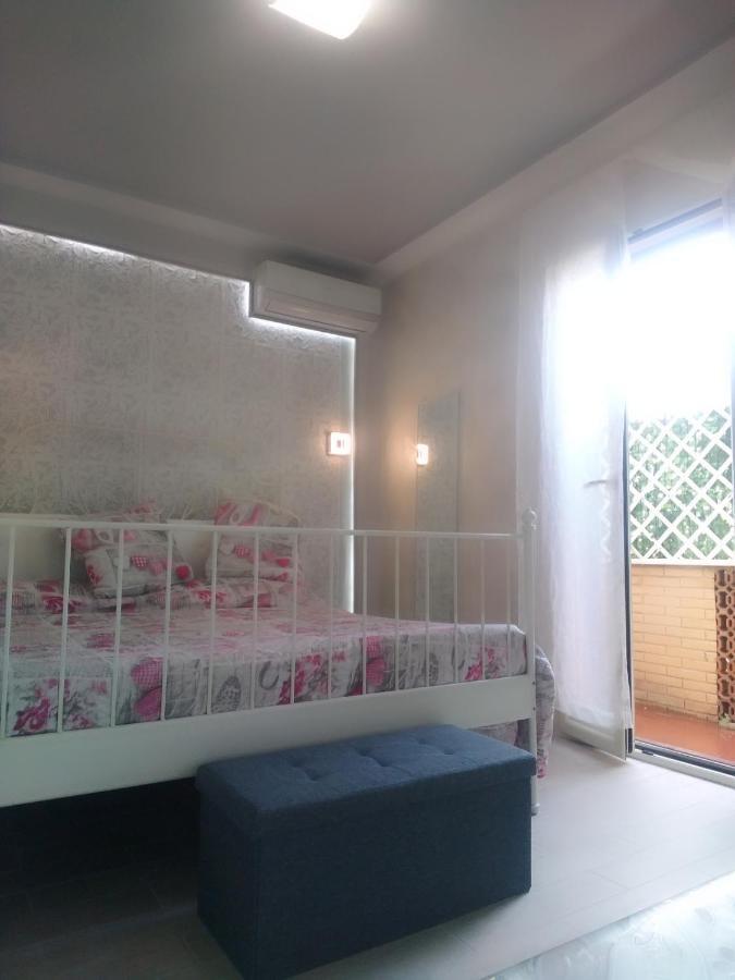 Daire Rosilienza Private Spa, Patio Garden Free Trasfer To & From Airport Fiumicino